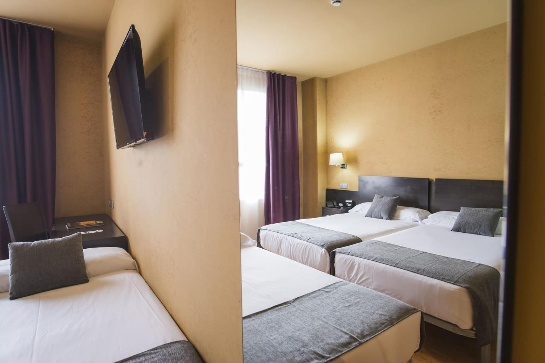 Alda El Espinar Hotel Luaran gambar