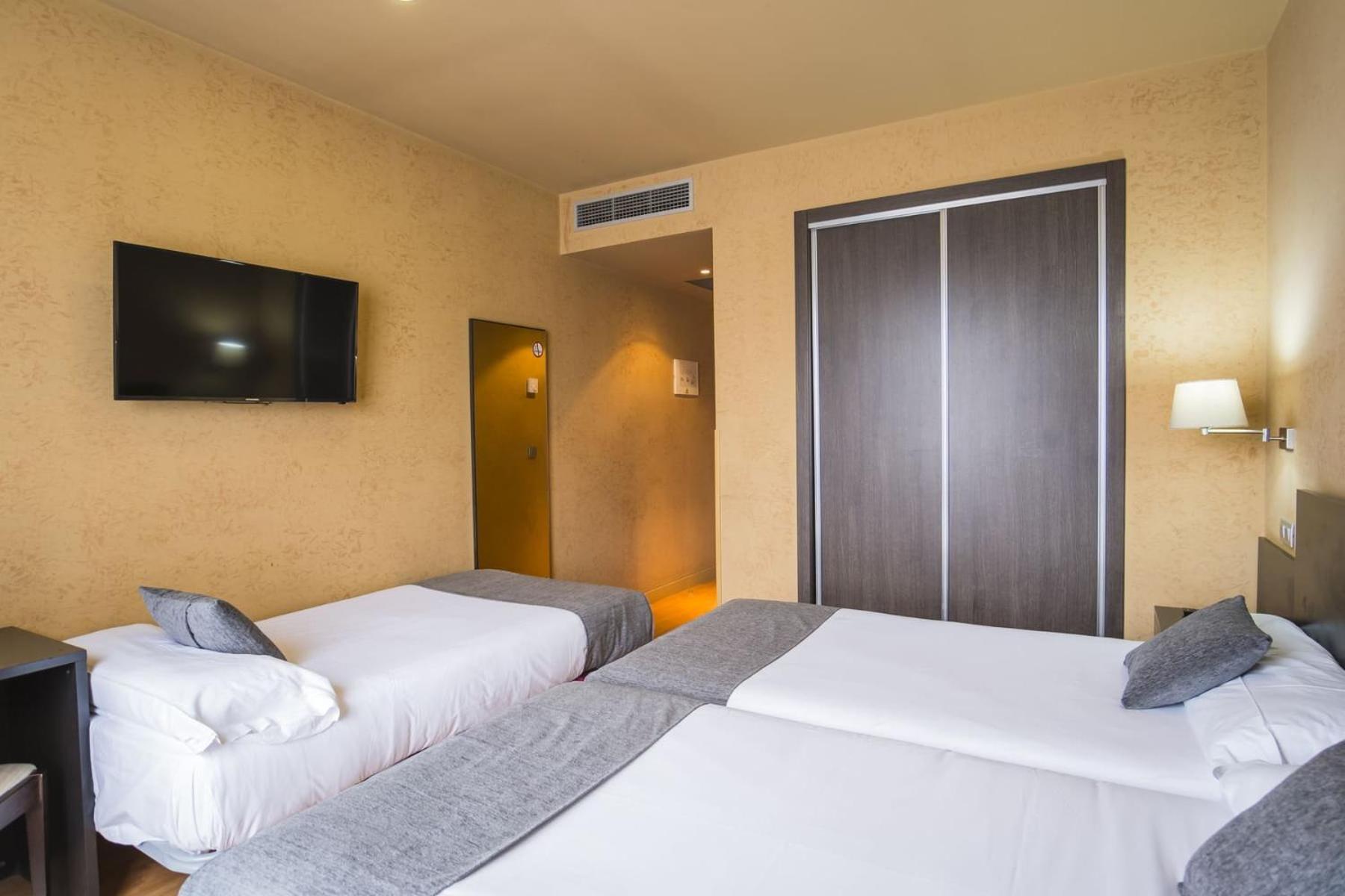 Alda El Espinar Hotel Luaran gambar