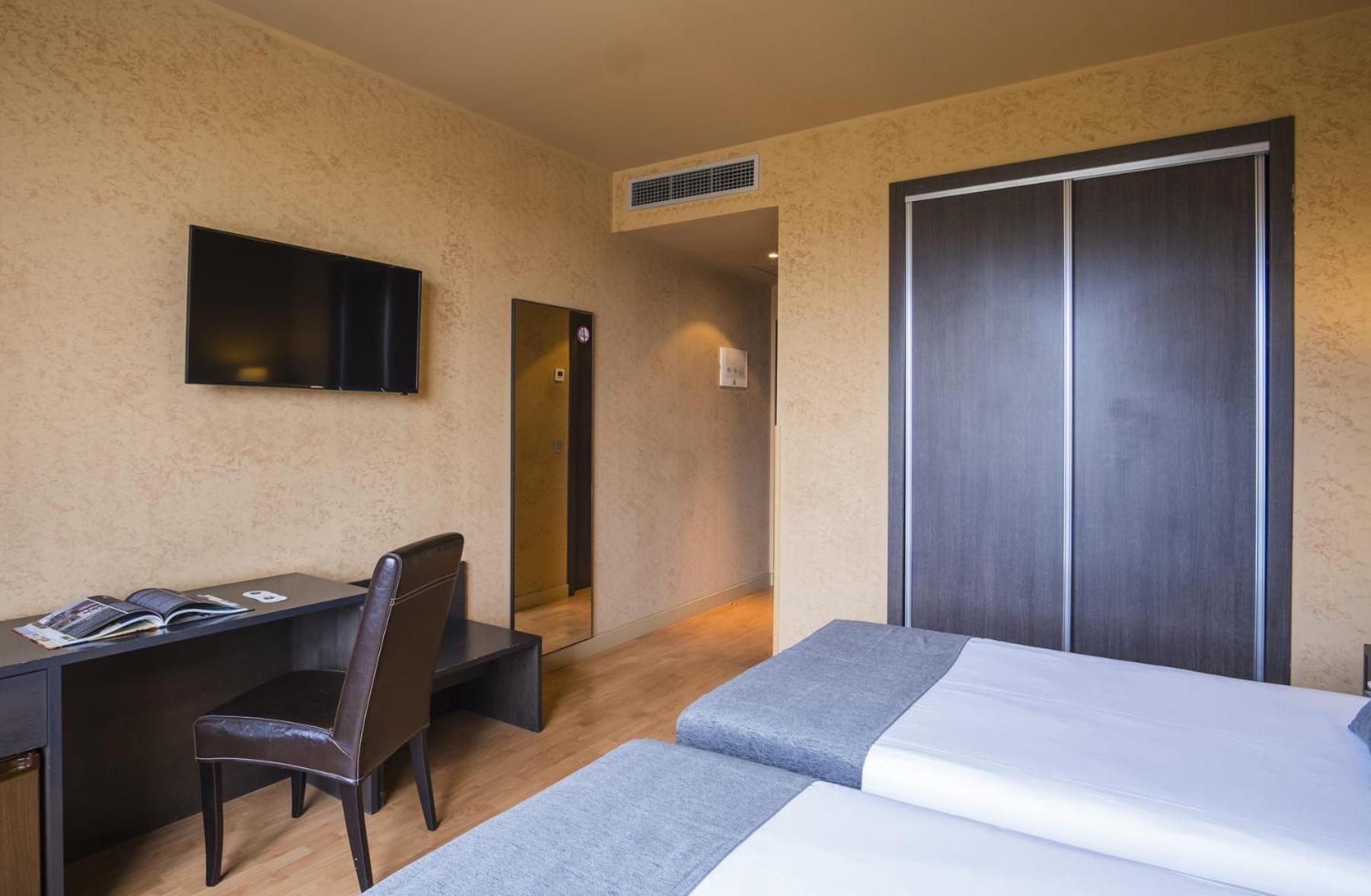 Alda El Espinar Hotel Luaran gambar