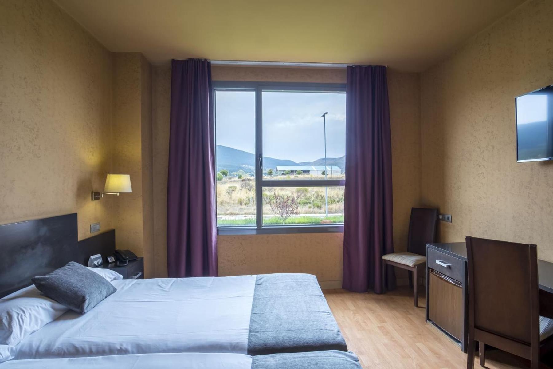 Alda El Espinar Hotel Luaran gambar
